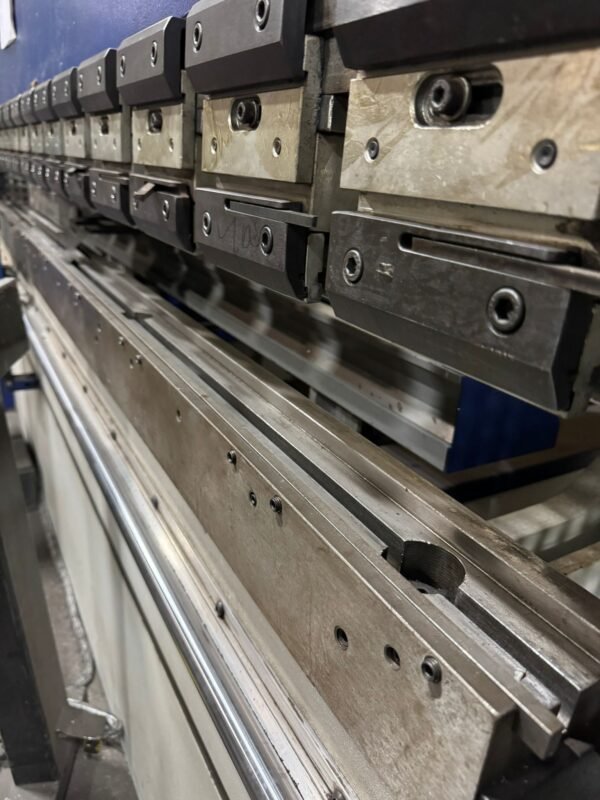 Used 2019 MVD Press Brake - Image 3