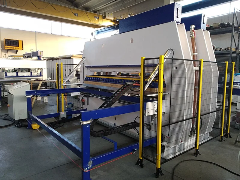 Fluid Double Membrane Press