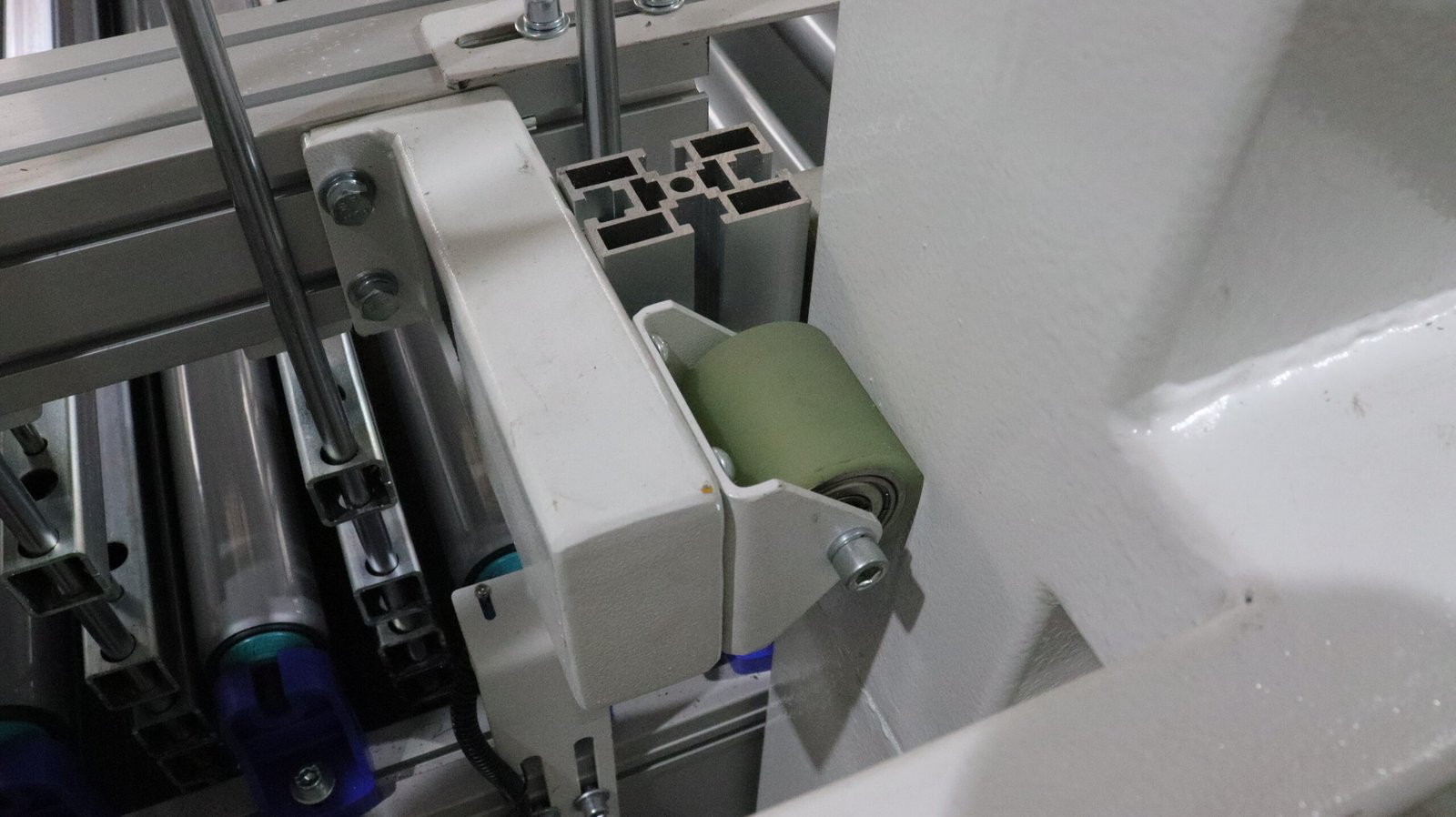 Kitchen MDF Panel Buffer with Transfer Table and Conveyor System